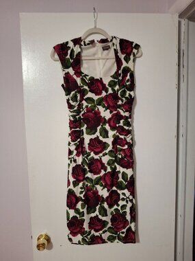 Phase Eight Digital Rose Print white Dress Size 6 US